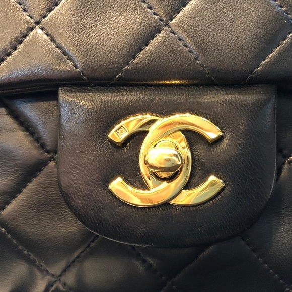 CHANEL double flap bag - Picture 3 of 7